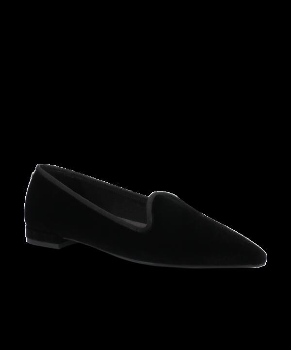 The Starfinch 15 – Black Velvet