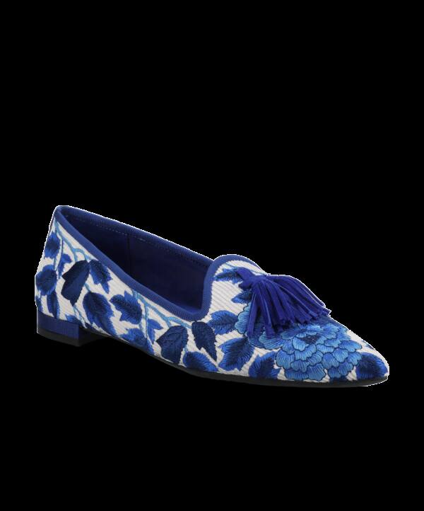 The Starfinch 15 Tassel – Empire Blue Teatime Embroidery